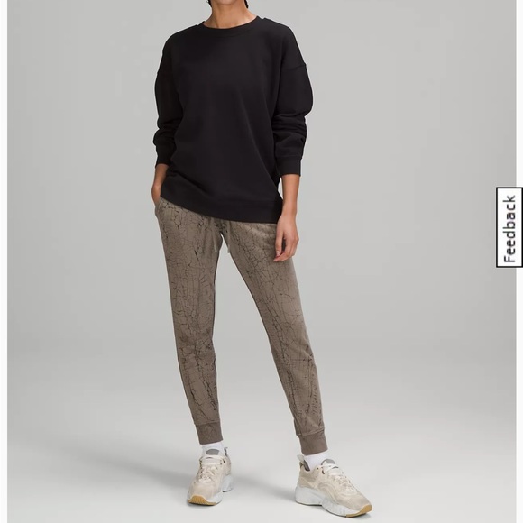 Warm down 7/8 length joggers lululemon size 4 - Picture 3 of 5